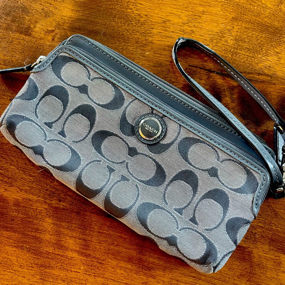 Coach wallet/wristlet